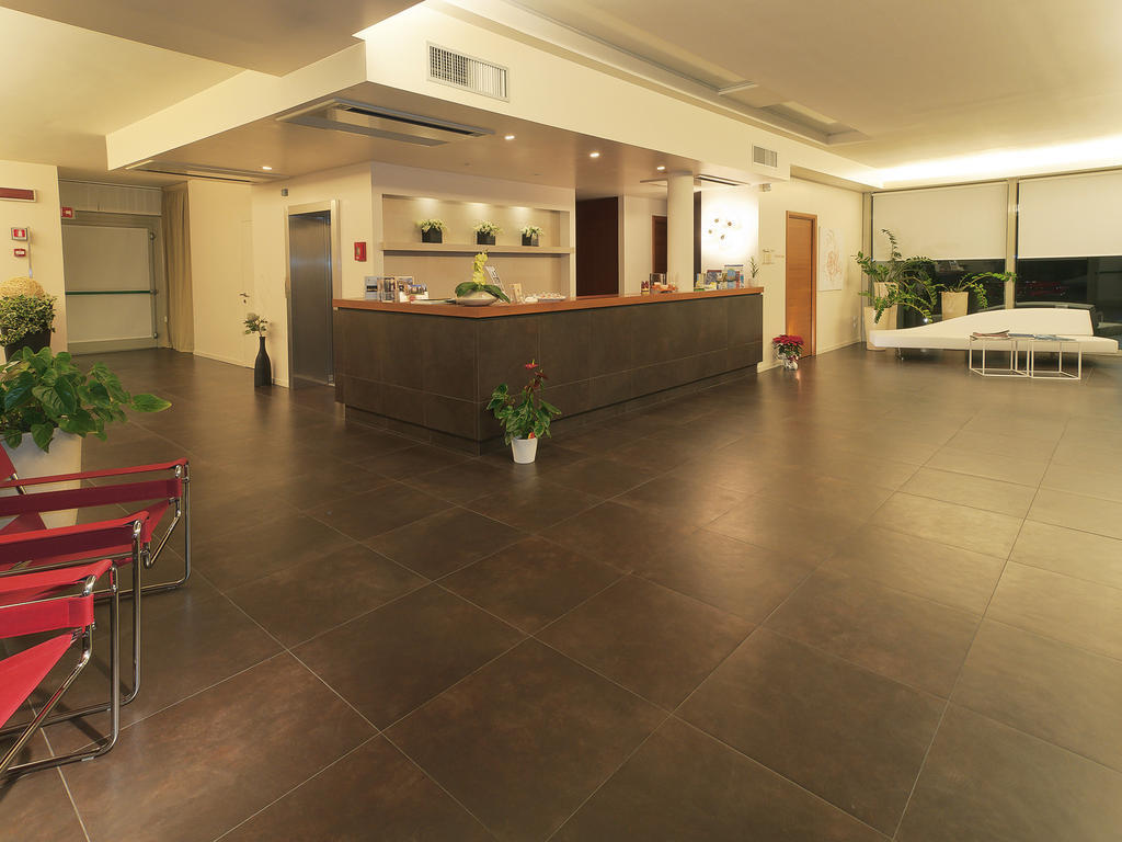 Hotel Cluentum Tolentino Εξωτερικό φωτογραφία